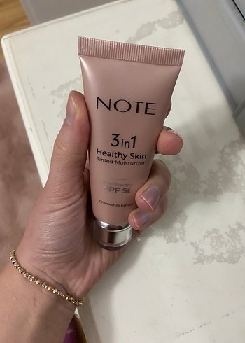 Note Note 3in1 BB Krem SPF50 Bej