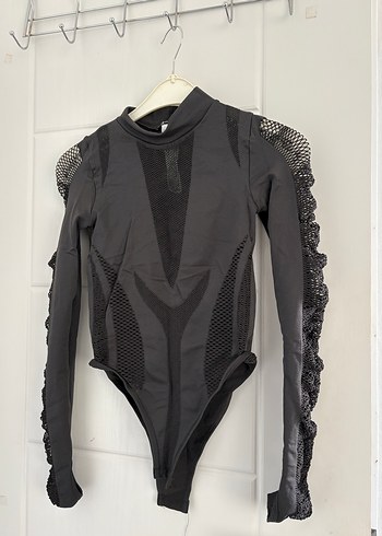 Zara file detaylı parmak geçirmeli bodysuit - Görsel 4