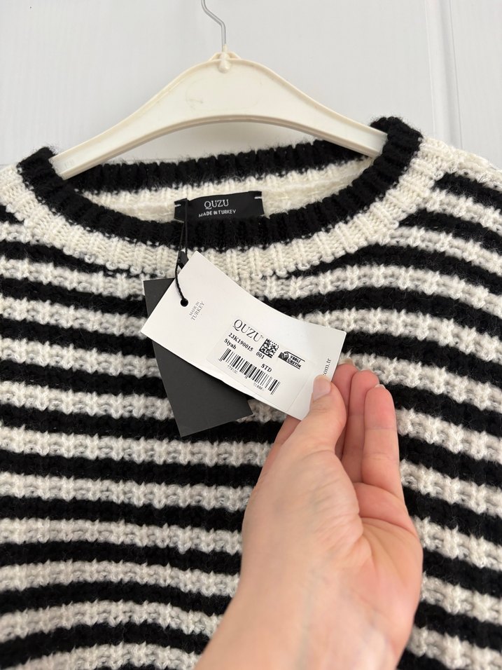 Quzu Kadın Bisiklet Yaka Crop Kazak - Görsel 3