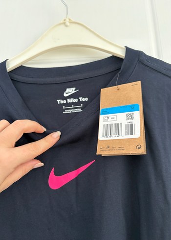 Unisex Nike Siyah Kısa Kollu Tişört - Görsel 4