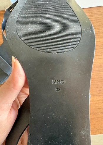 Mango Siyah Tokalı Kadın Topuklu Ayakkabı - Görsel 4