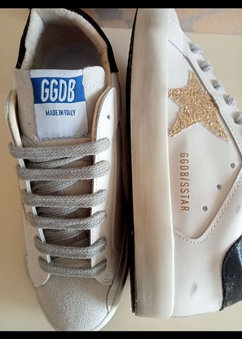 36 Beden beyaz Renk Golden Goose Deluxe Beyaz Kadın Sneakers - Altın Simli Yıldız