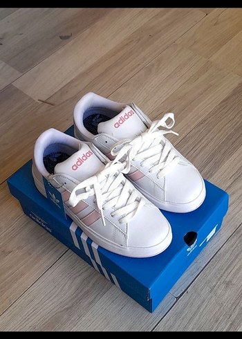 38 Beden beyaz Renk Adidas Beyaz Pembe Spor Ayakkabı
