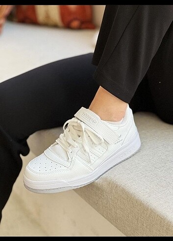 37 Beden beyaz Renk Adidas