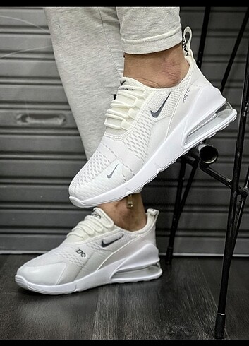 41 Beden NİKE Air Max 270 