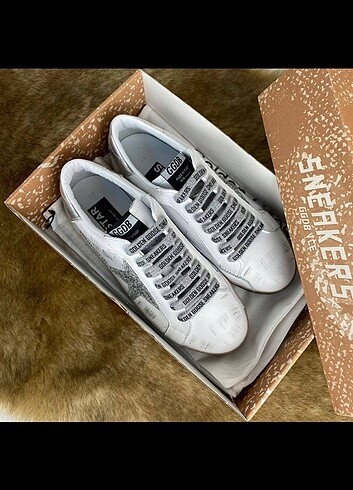 39 Beden beyaz Renk Golden Goose Deluxe 