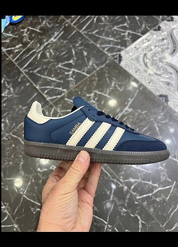 Adidas Adidas