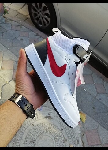 NIKE BLAZER 