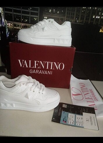 Valentino VALENTİNO GARAVANI 