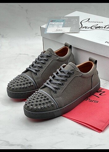 40 Beden gri Renk Christian Louboutin