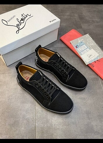 41 Beden Christian Louboutin