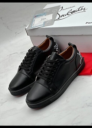 41 Beden Christian Louboutin