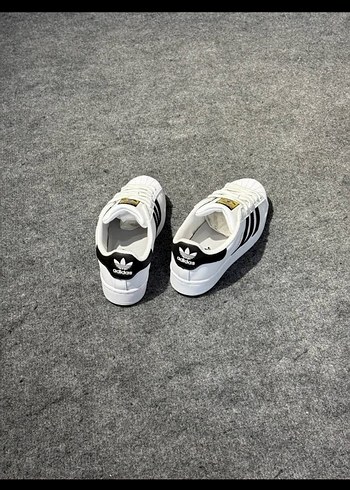 Adidas Adidas Beyaz Kadın Spor Ayakkabı Siyah Çizgili