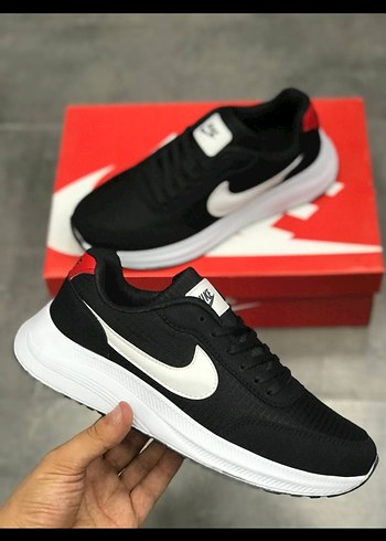 Nike Siyah Erkek Spor Ayakkabı