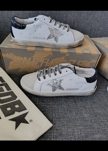 Golden Goose Deluxe Kadın Beyaz Spor Ayakkabı