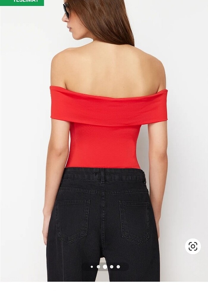 Kadın Madonna yaka kırmızı bluz - Görsel 2