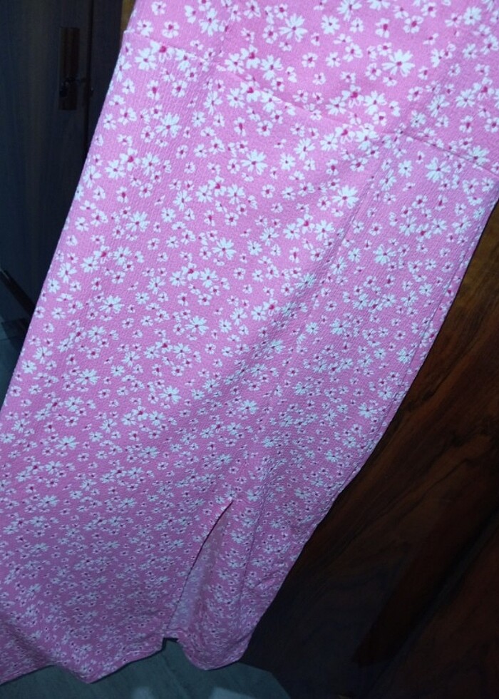 Kadın pembe çiçekli elbise - Görsel 5