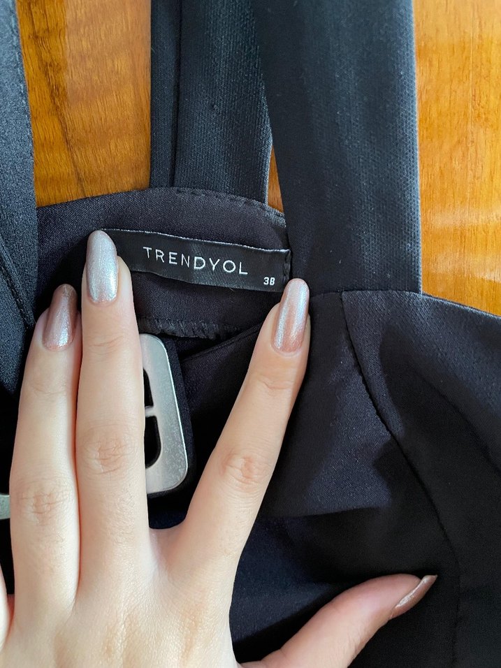 siyah Kemerli yırtmaçlı mini elbise - Görsel 4