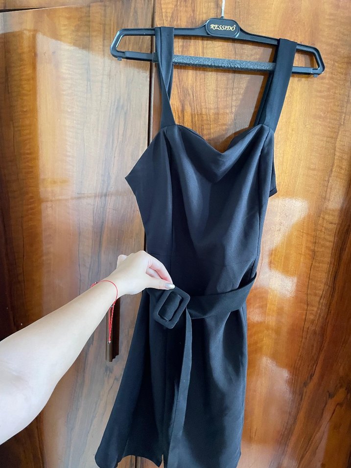 siyah Kemerli yırtmaçlı mini elbise - Görsel 2