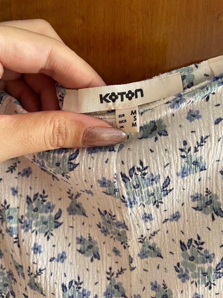 mini çiçekli beyaz yazlık elbise - Görsel 3