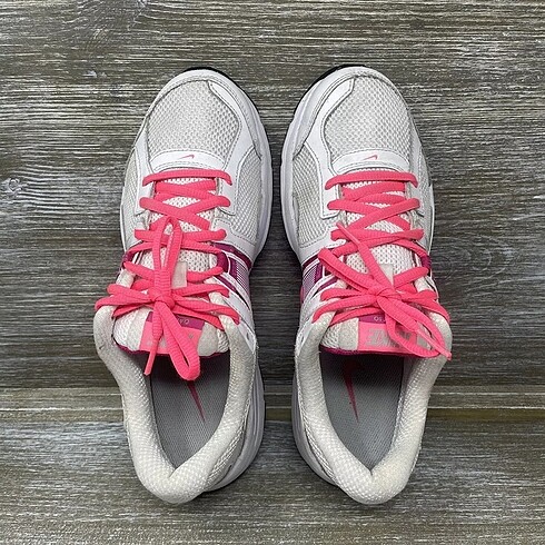 40,5 Beden Nike Orijinal Kadın Spor Ayakkabı