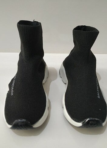 Balenciaga Kız Çocuk Ayakkabısı