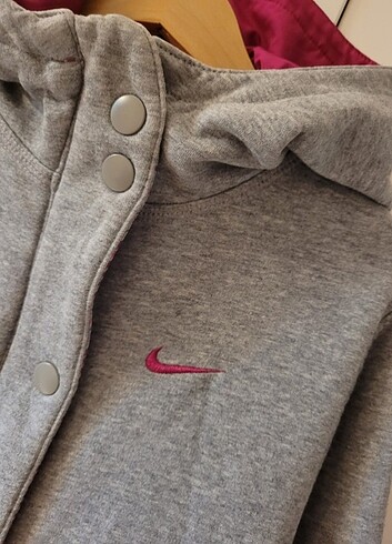 11-12 Yaş Beden pembe Renk Nike Mevsimlik Çift yönlü Mont 10-12 yaş