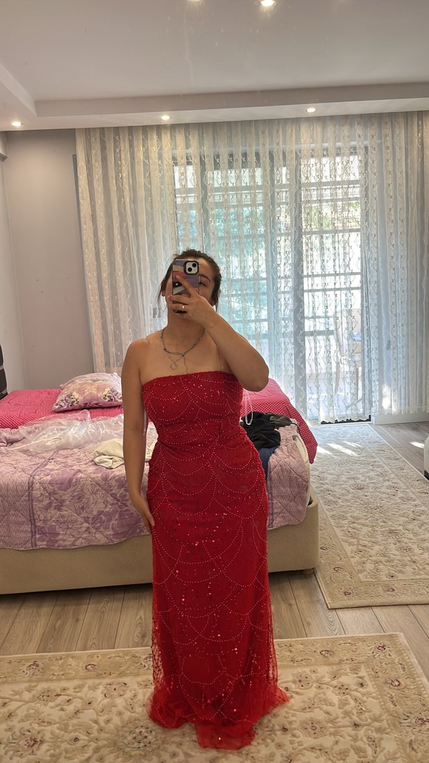 Parlak Kırmızı Uzun Drapeli Kadın Abiye - Görsel 3