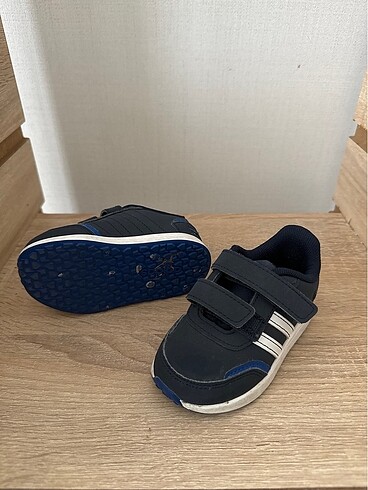 Adidas Adidas çocuk ayakkabısı 21 numara