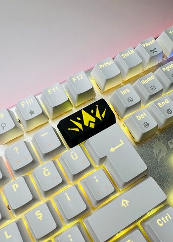 Beyaz Işıklı Gaming Klavye - Görsel 5