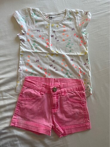 H&M T-SHIRT 4-6 YAŞ ŞORT İLE BİRLİKTE