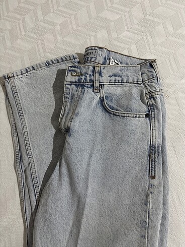 29 Beden mavi Renk AÇIK BUZ MAVİSİ BAGGY JEAN