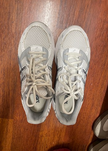 39 Beden beyaz Renk ASICS Spor Kadın Spor Ayakkabısı