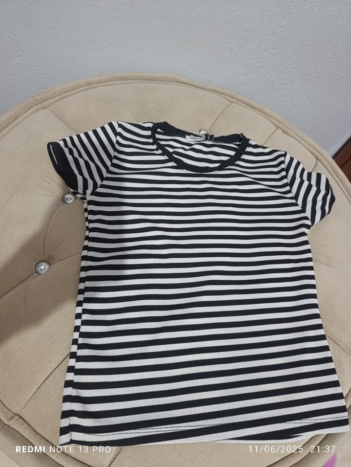 Siyah Gri Çizgili Mini Kadın Tişört - Görsel 3