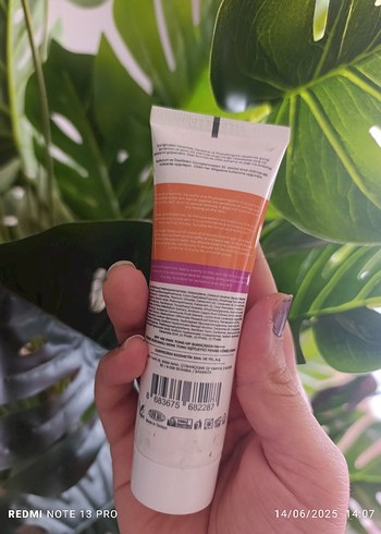 Diğer LICAPE SPF 50+ Pembe Tonlu Güneş Kremi 40 ml