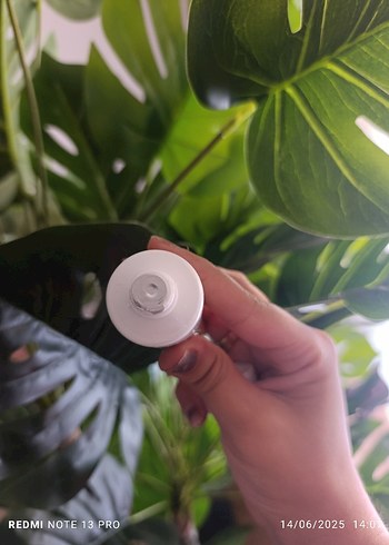 Beden Renk LICAPE SPF 50+ Pembe Tonlu Güneş Kremi 40 ml