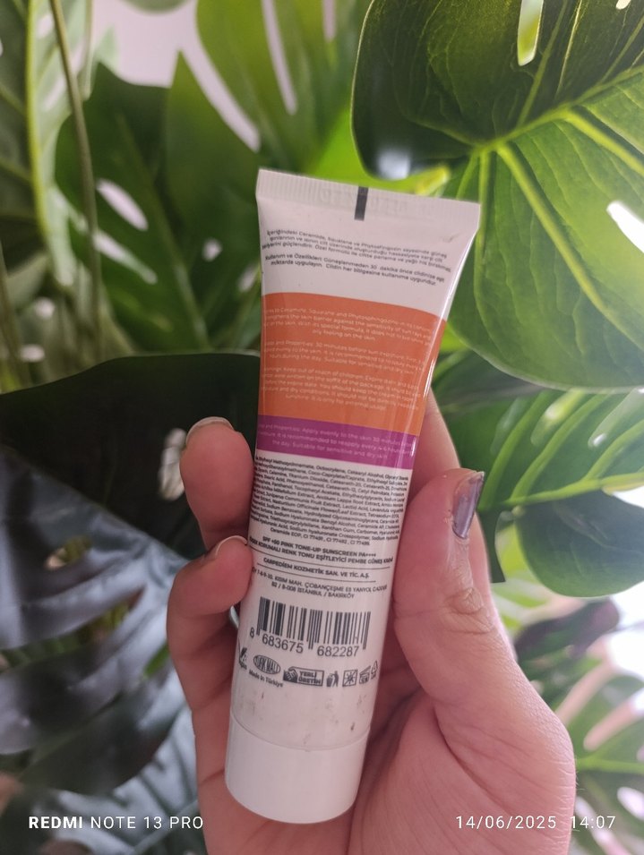 LICAPE SPF 50+ Pembe Tonlu Güneş Kremi 40 ml - Görsel 2