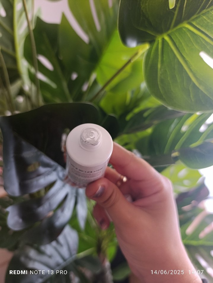 LICAPE SPF 50+ Pembe Tonlu Güneş Kremi 40 ml - Görsel 3