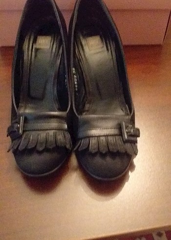 Klasik Siyah Topuklu Kadın Ayakkabısı - Görsel 5