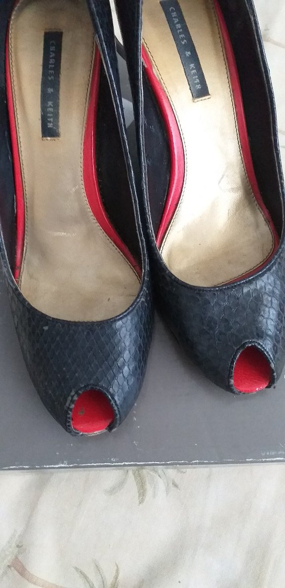 Kırmızı Detaylı Siyah Yılan Derisi Stiletto - Görsel 2