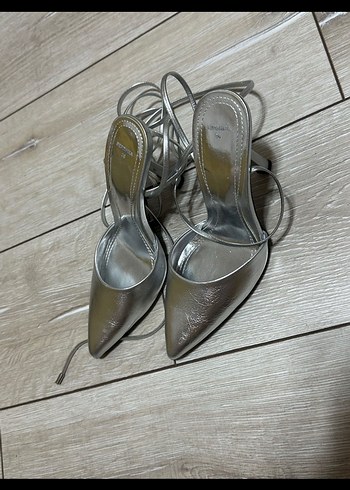 Beyaz Metalik İnce Topuklu - Görsel 5