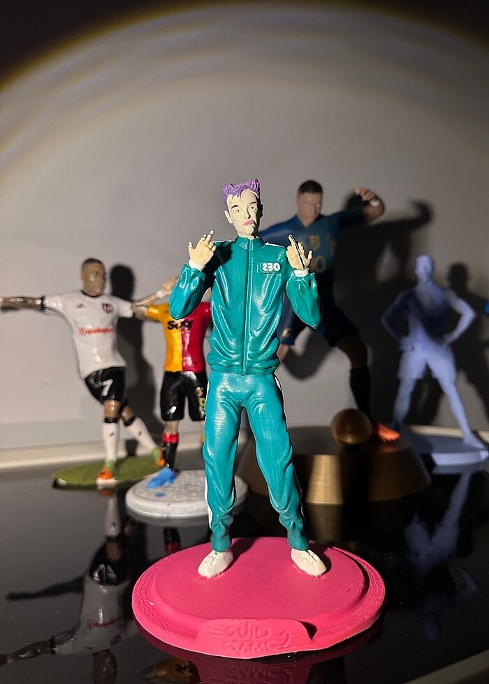 Squid game oyuncu #230 thanos figür - Görsel 4