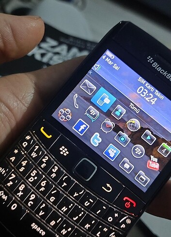 BLACKBERRY 9780 TUŞLU TELEFON 