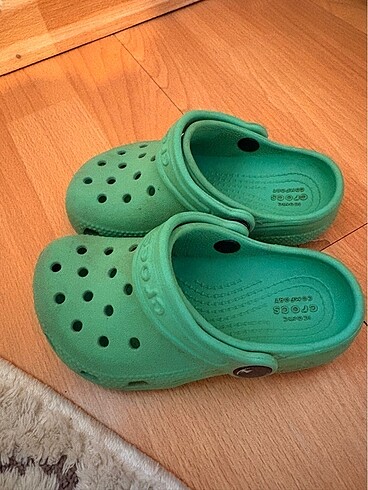 24 Beden turkuaz Renk Crocs terlik