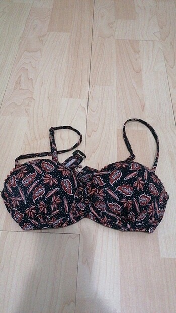 Bikini üstü