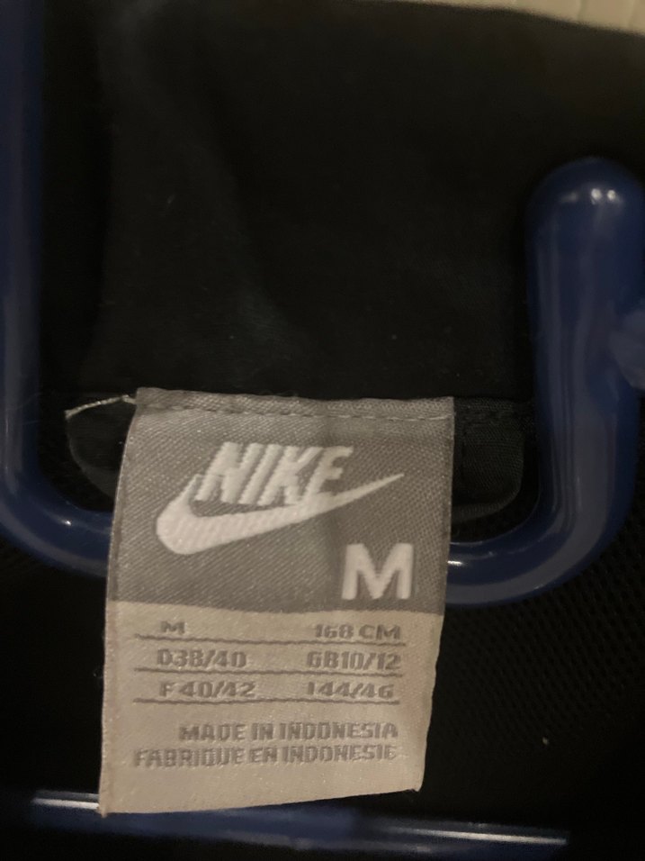 Nike Siyah Kadın Fermuarlı Ceket - Görsel 4