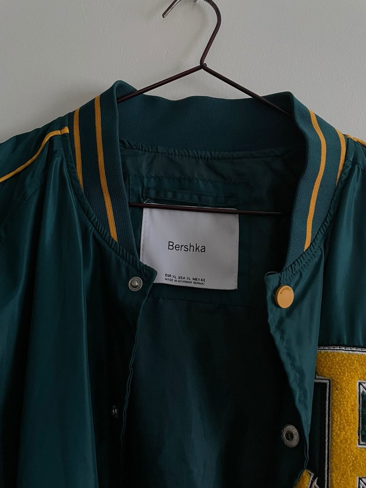Düğmeli Yeşil Bomber Ceket bershka - Görsel 2