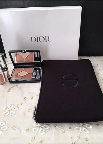 Dior orjinal çanta ve makyaj ürünleri 