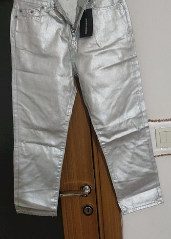 Gri Metalik Kadın Jean - Görsel 3