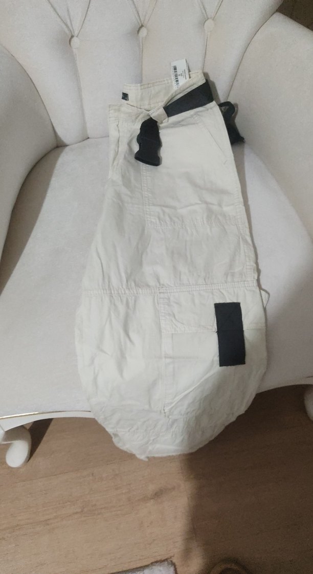 Kadın Beyaz Kemerli Rahat Kumaş Pantolon - Görsel 4